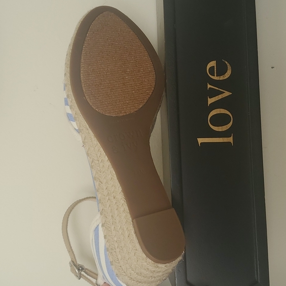 Crown & Ivy Nautical Blue White Stripe Espadrille Wedge - Picture 6 of 11
